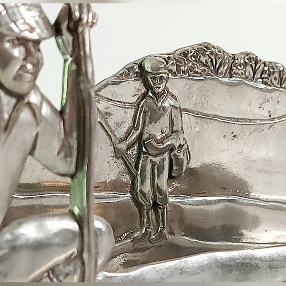 Perfect pewter letter holder for golf enthusiasts. - Picture 3 of 8